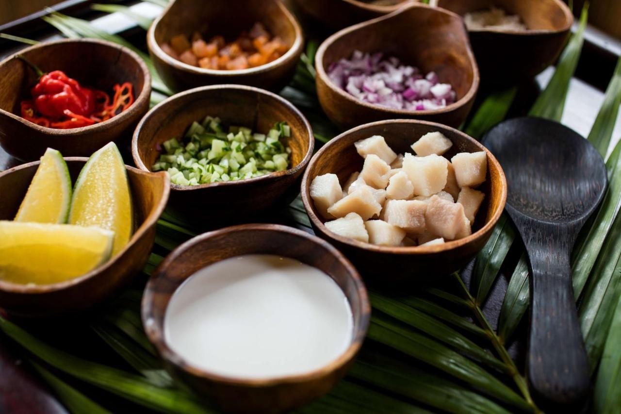 Outrigger Fiji Beach Resort Korotogo Bagian luar foto Ingredients for a laksa