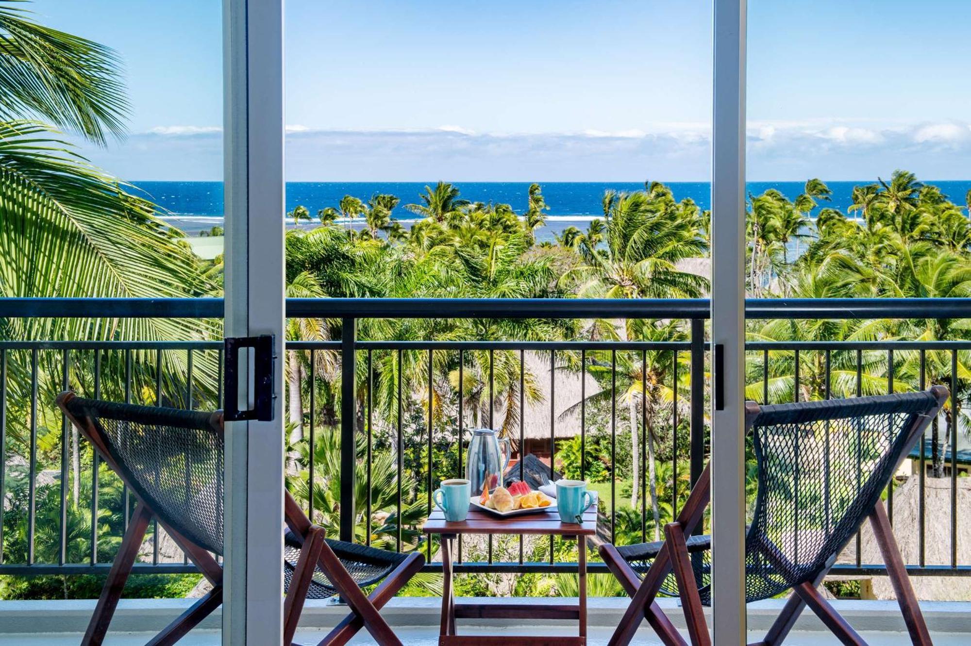 Outrigger Fiji Beach Resort Korotogo Bagian luar foto View from a balcony